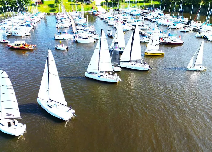 Marina Nautica - Nowy, Parking Podziemny, Winda, Netflix I Max, Tv55